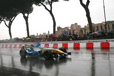 Fisico Giancarlo Fisichella demonstrates F1 to Rome in 2006