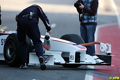 bmw sauber wing BMW Sauber Front Wing Close-Up