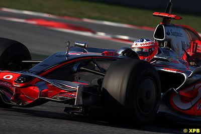 Paffett Gary Paffett running KERS and Slicks in the 2008 spec McLaren