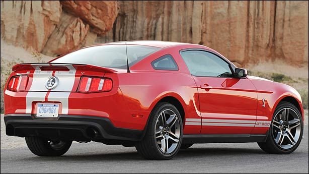 2010-ford-shelby-gt500-rear_zps5565f09f.