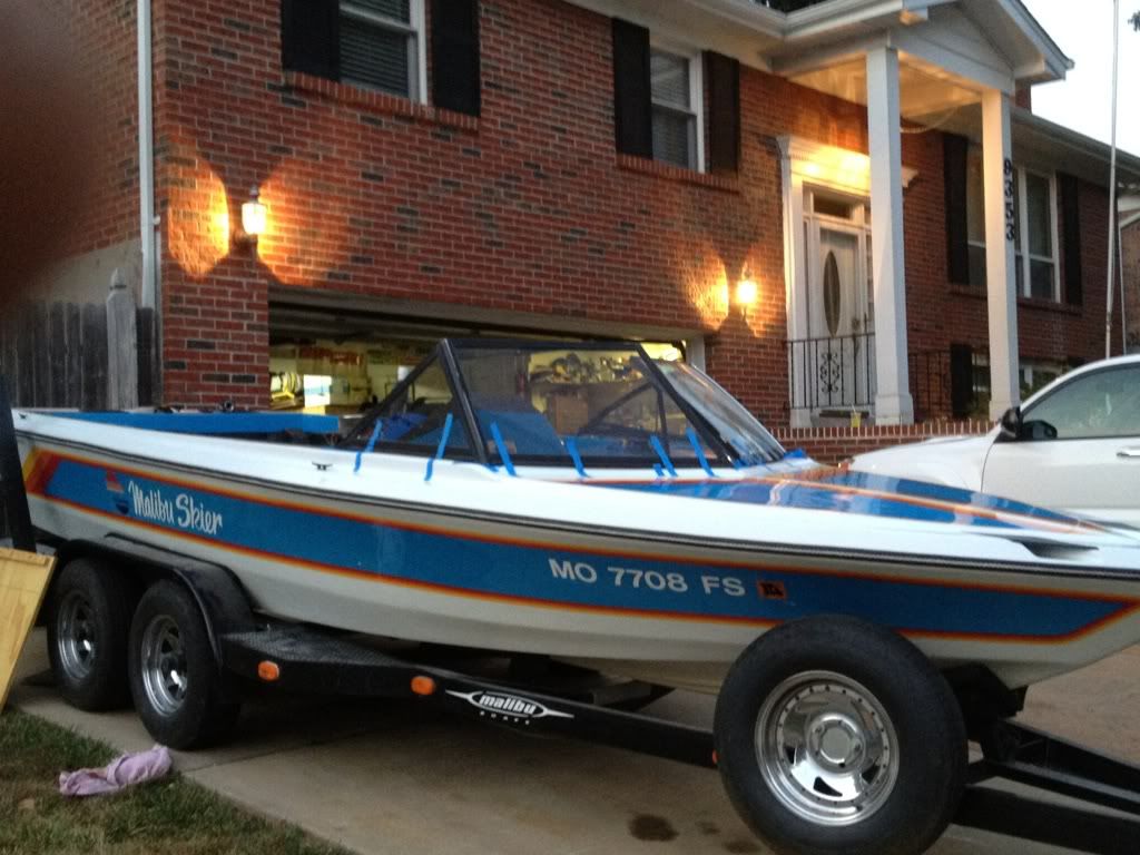 Replacing glass on windshield of a Malibu???? - Boats, Accessories