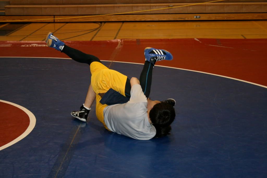 IMAGE: http://i196.photobucket.com/albums/aa267/snowboarder232/Wrestling%20Meet/IMG_0202.jpg
