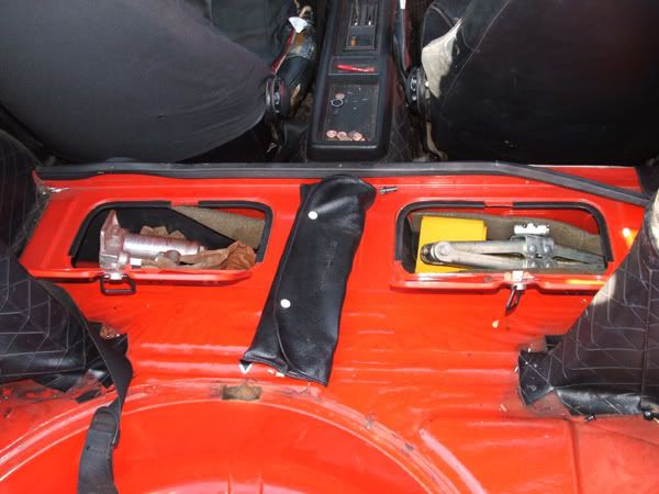 RearHatch3small.jpg