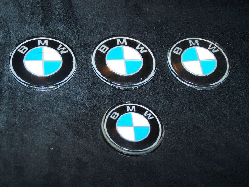 How to remove bmw e36 steering wheel emblem