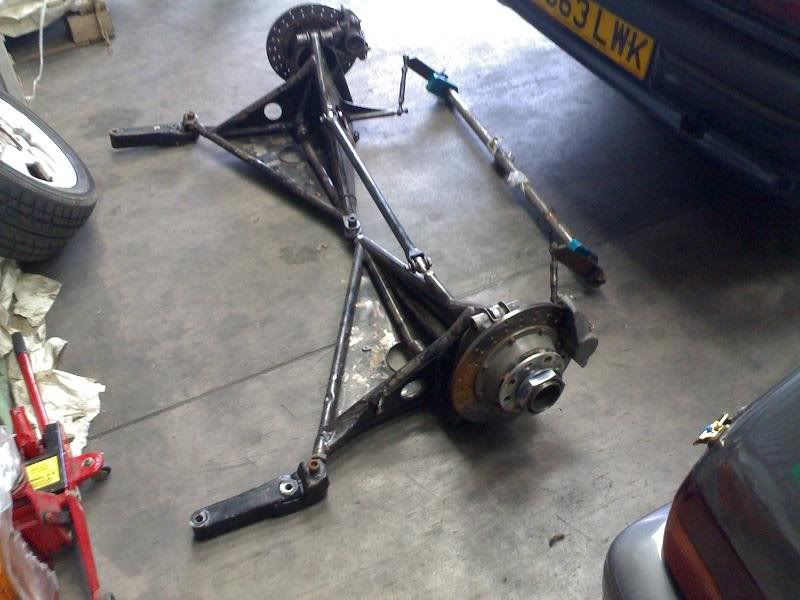 R19touringCarRearSuspension.jpg