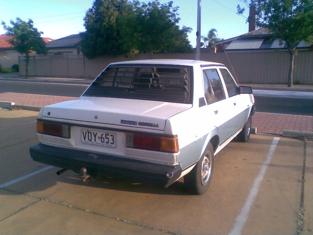 car as it sits is a 1984 model slant front stok as fuk with a gay two tonne
