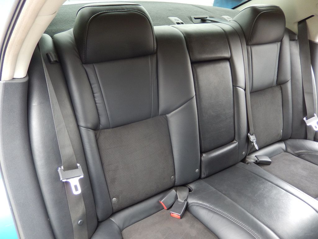 photo 300c srt8 manual swap 56.jpg