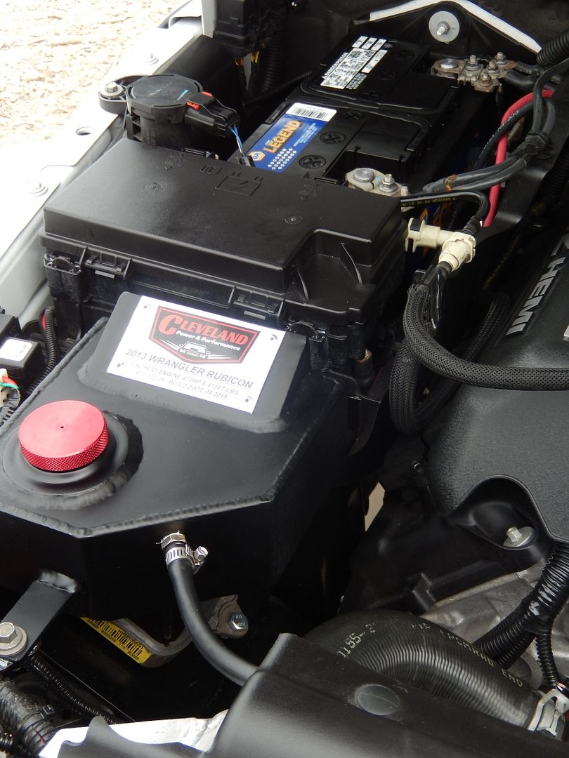 photo Jeep wrangler rubicon 6.4l hemi swap 35.jpg