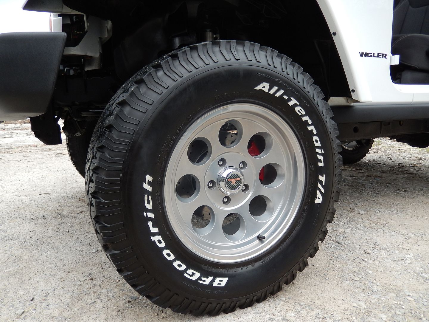 photo Jeep wrangler rubicon 6.4l hemi swap 67.jpg