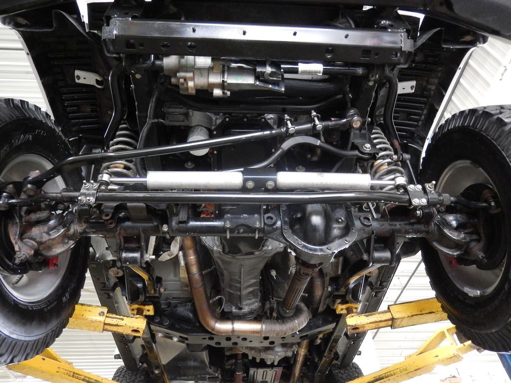 photo rubicon 6.4l manual swap underside 1.jpg