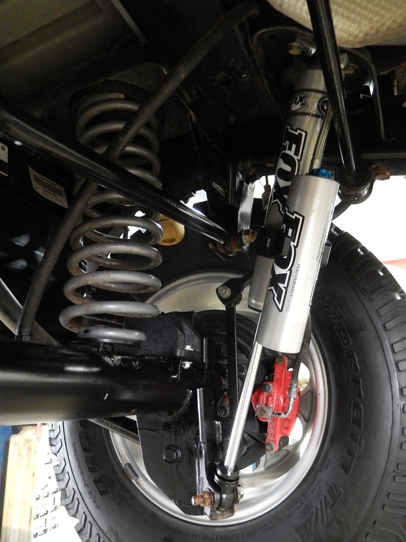 photo rubicon 6.4l manual swap underside 8.jpg