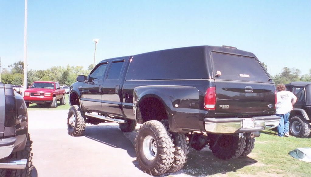 Ford F350 Lifted Dually. Re: lifted dually pics