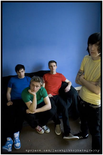 IMAGE: http://i196.photobucket.com/albums/aa87/jacobgibbsphotography/jacobgibbs_07926435292_4303-1.jpg