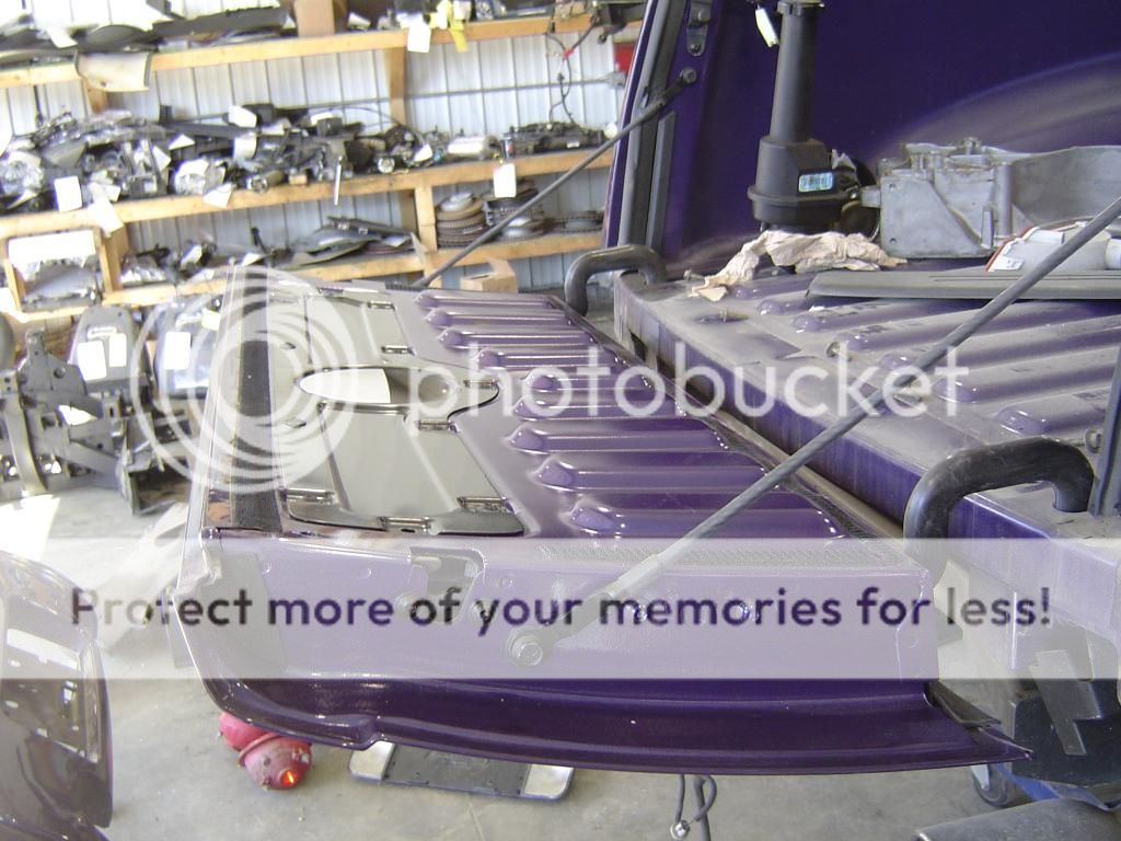 03 06 Chevrolet SSR OEM Purple Tailgate Assembly  