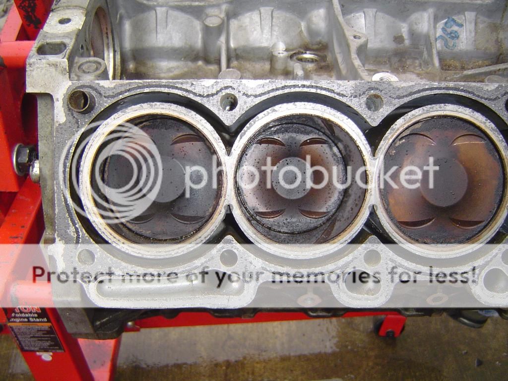 04 05 Cadillac XLR 4.6L Northstar Engine Block AS IS  