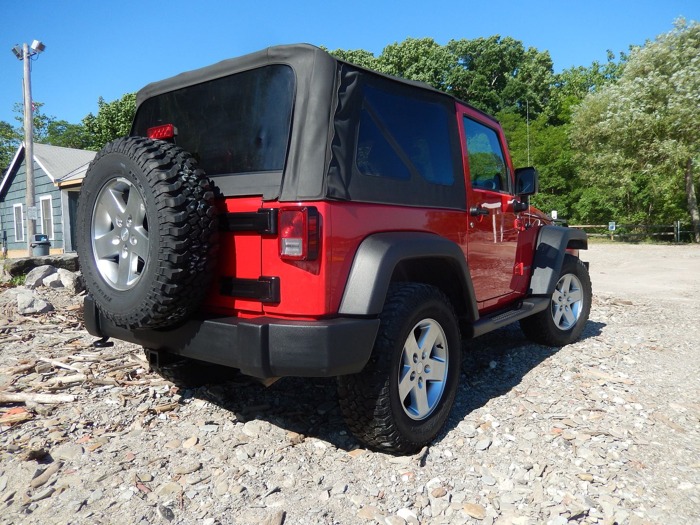  photo 2011 wrangler rubicon 5.jpg