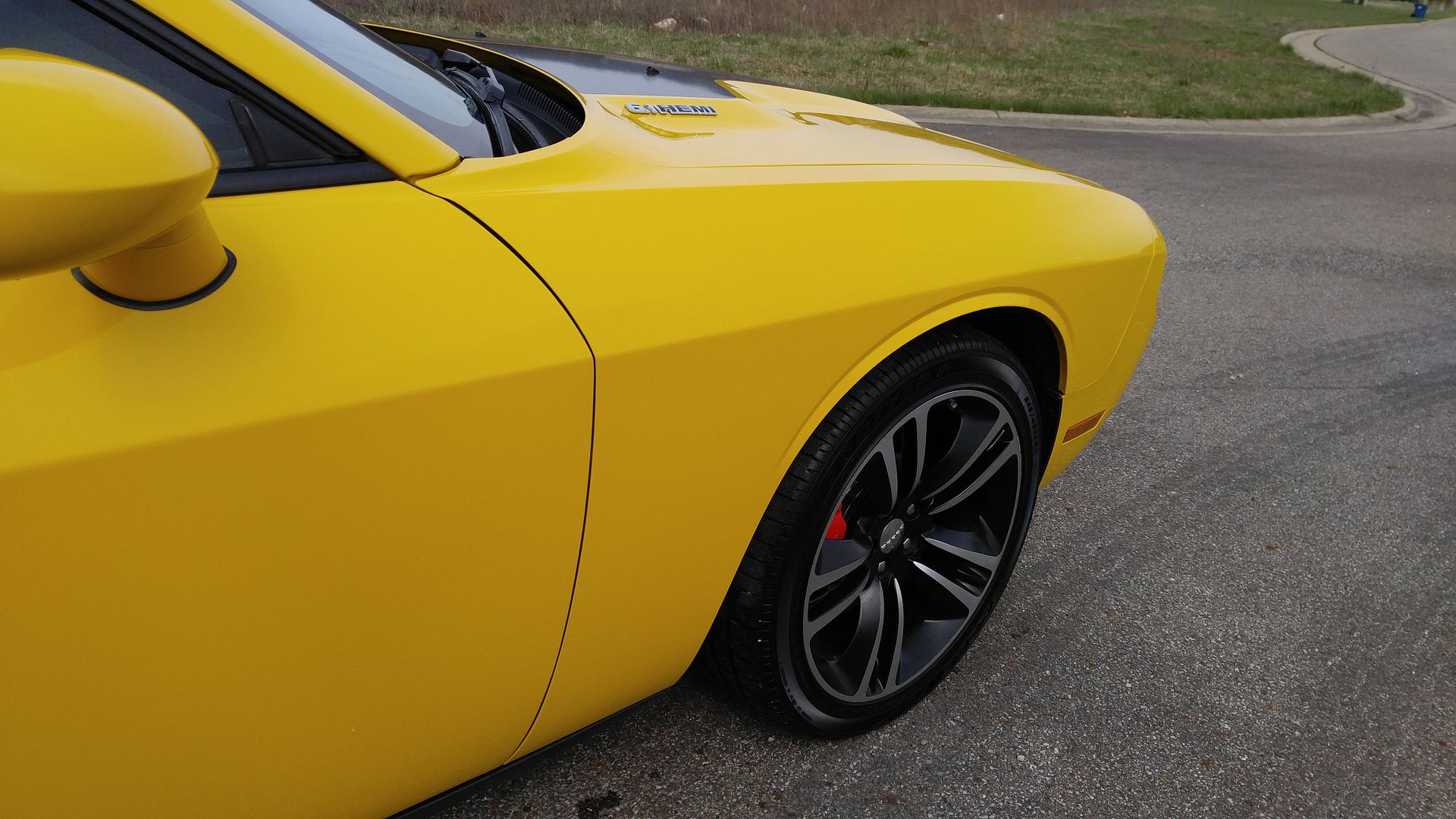  photo YELLOW CHALLENGER 13.jpg