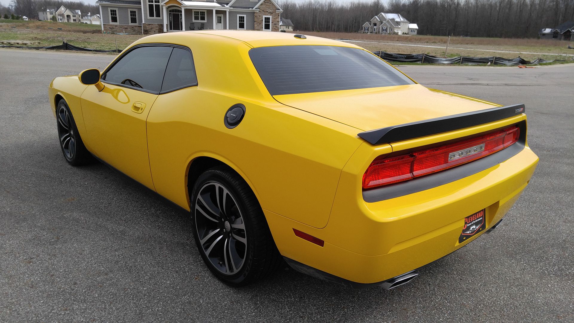  photo YELLOW CHALLENGER 8.jpg